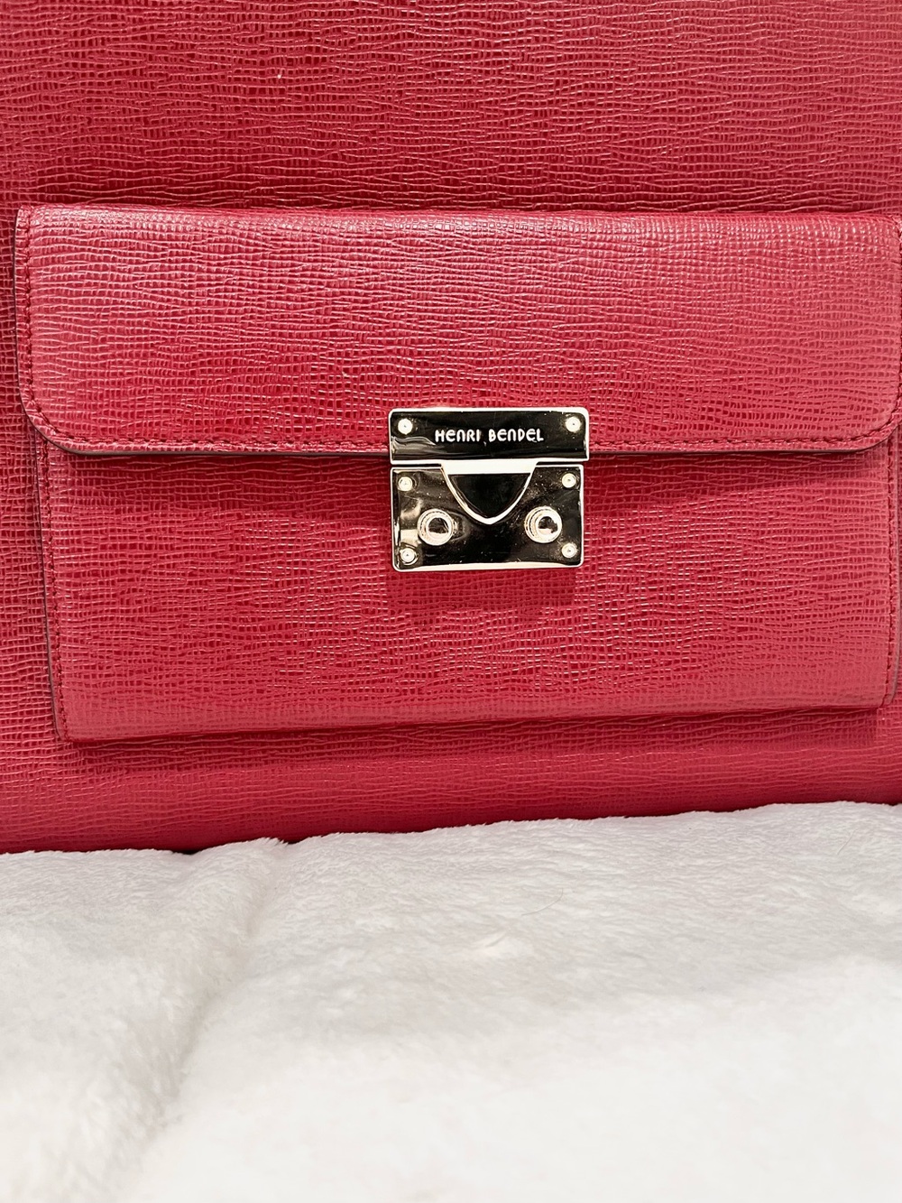 Henri Bendel Waldorf “THE WEAPON” Red Textured Leather Chain Tote Bag NWOT - Picture 4 of 15
